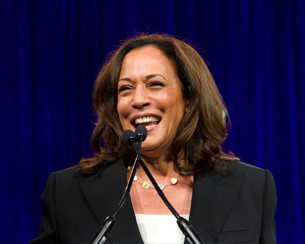 Kamala Harris Se Rodear De Famosos En Cierres De Campa A Noticias