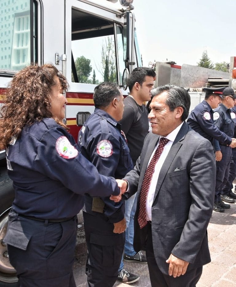 Reconocen a bomberos por su labor en Cuautitlán izcalli