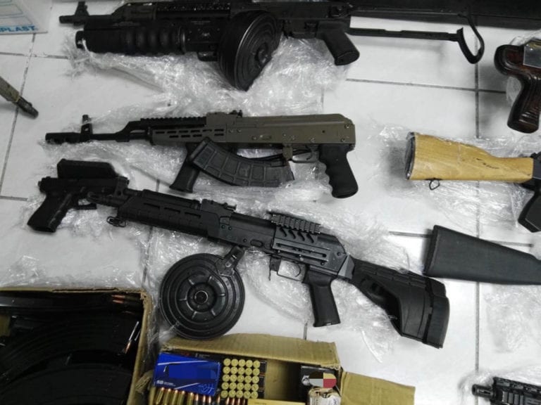 250 mil armas ingresan ilegalmente cada año a México desde Estados Unidos