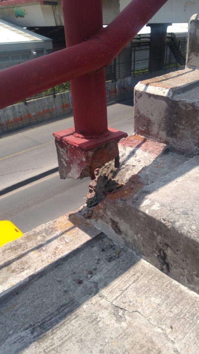 Suspenden puente peatonal en ecatepec