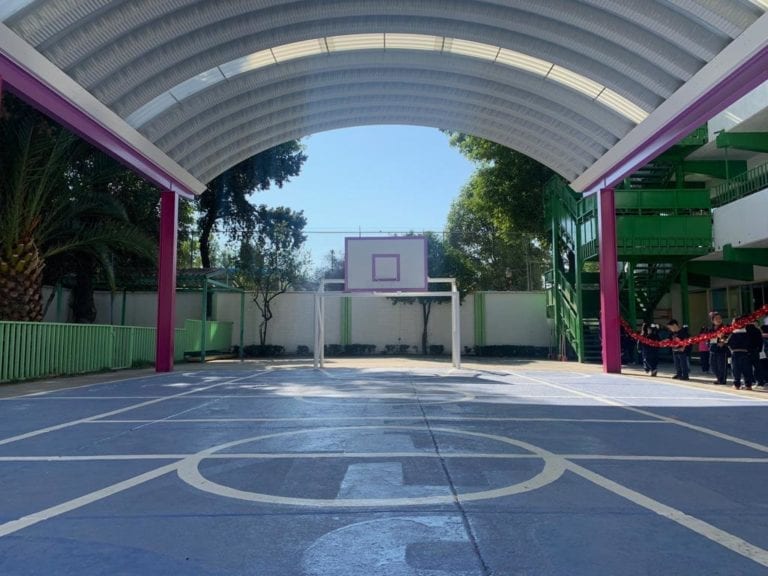 Avanza instalación de Arco-techos en Planteles de Educación Básica en Azcapotzalco