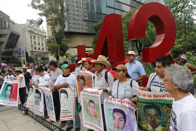 Liberan a vinculado en el caso Ayotzinapa