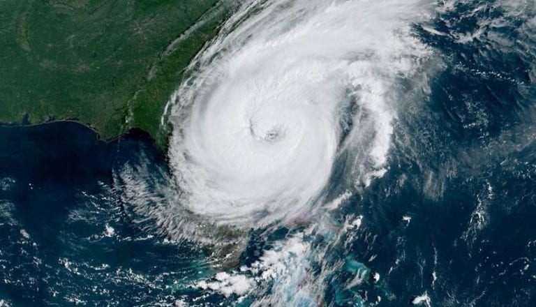 Huracán Dorian afecta el litoral de Florida