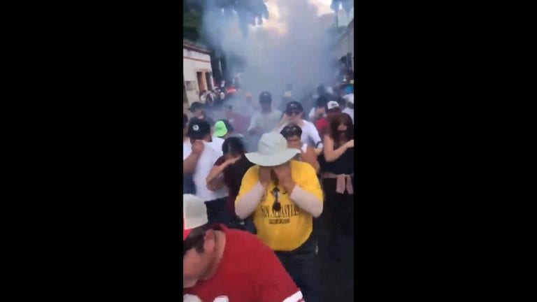 Lanzan gas lacrimógeno a manifestantes en Yucatán