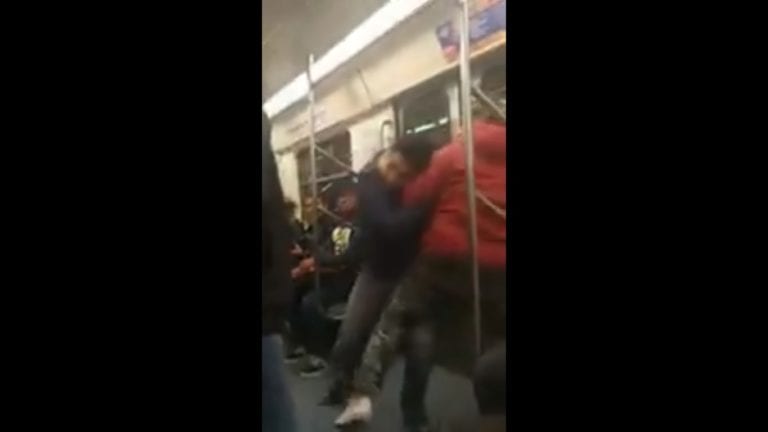 Captan pelea en el Metro de la Ciudad de México