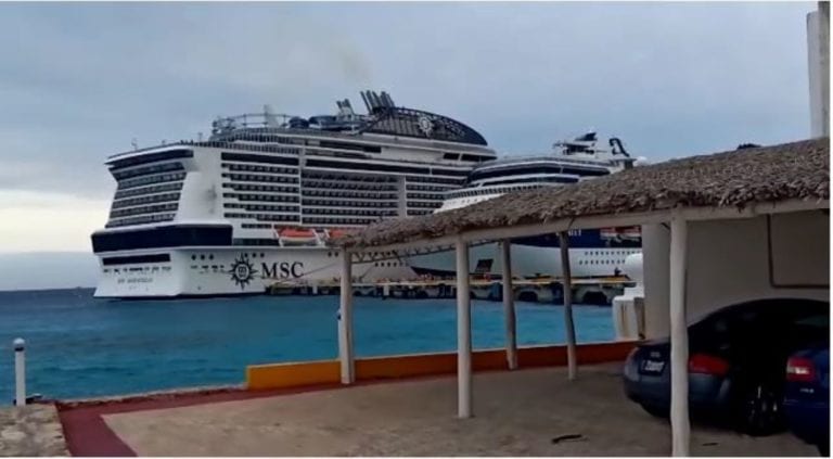Crucero atraca en muelle de Cozumel
