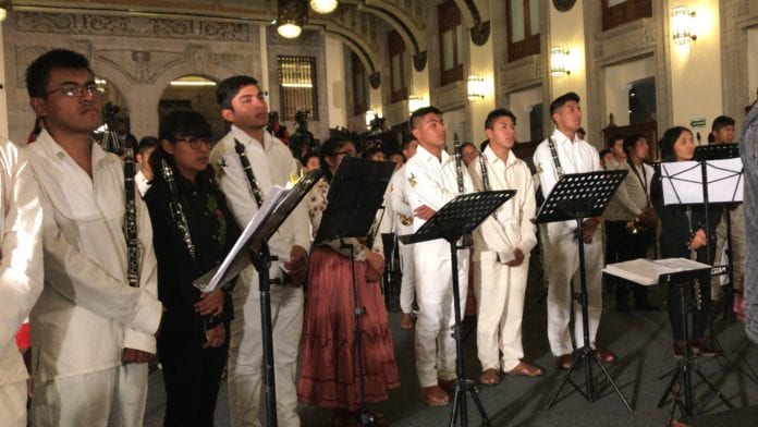 Niños músicos de Oaxaca