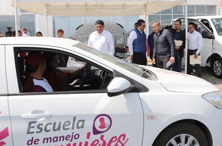 Desinfectarán vehículos del Programa Escuela de Manejo para Mujeres en Ecatepec