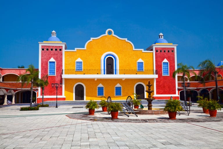 Endurecen Yucatán y Quintana Roo medidas por Covid-19