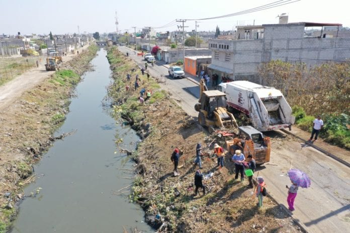Retiran 500 toneladas de basura del Canal e Cartagena en Ecatepec