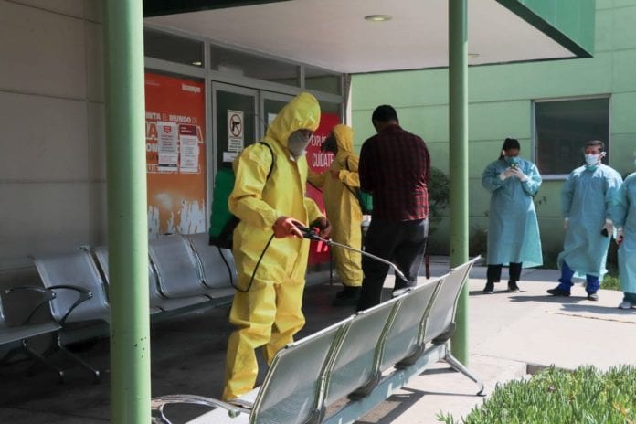Municipio de Tlalnepantla realiza sanitización en inmediaciones de hospitales