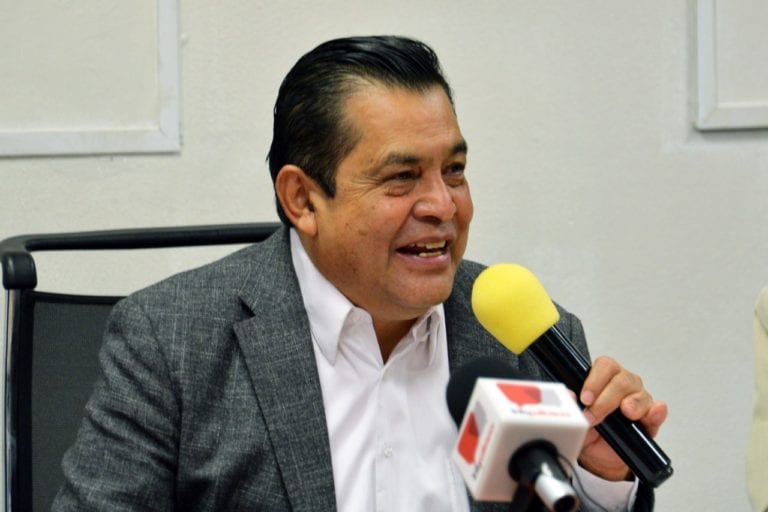 Un muerto y cuatro casos de COVID 19 se registraron en Nezahualcoyotl, el Alcalde Juan Hugo de la Rosa García pide a la población no salir de sus casas.