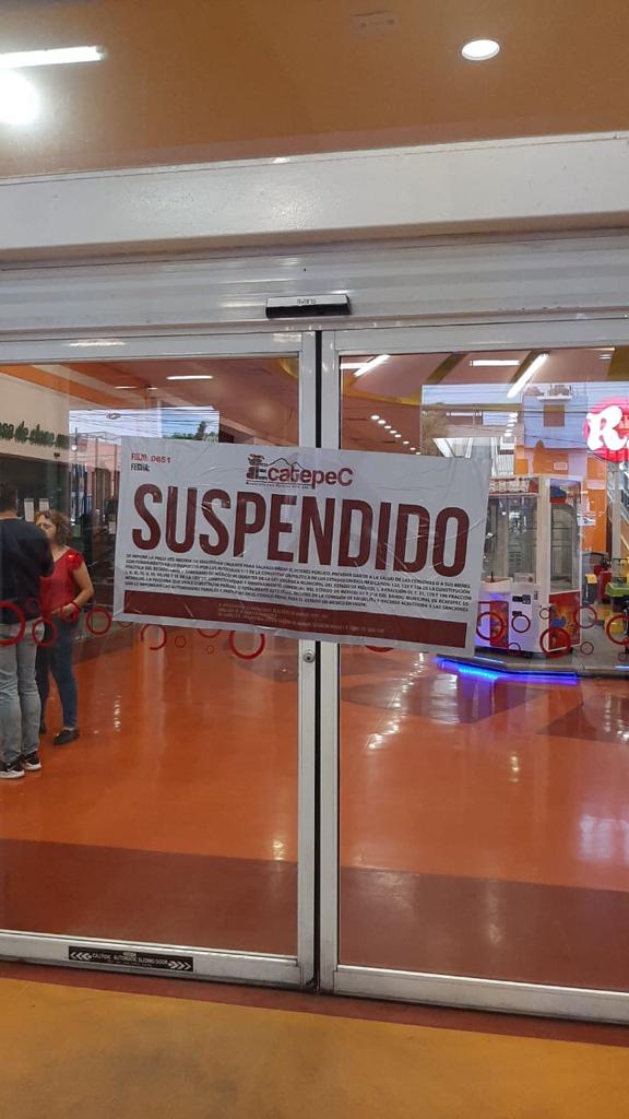 Suspenden comercios de Multiplaza Aragón en Ecatepec por no respetar medidas sanitarias.
