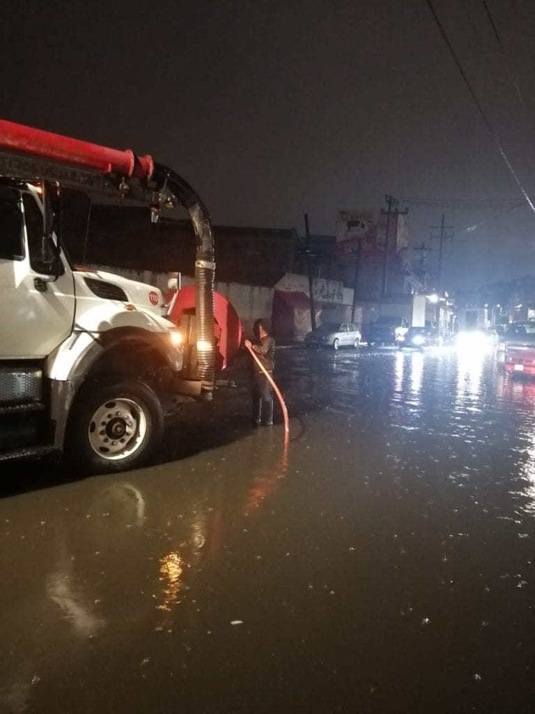 Los cuerpos de emergencia de Tlalnepantla están listos para atender cualquier eventualidades que se presenten por las fuertes lluvias de la temporada.