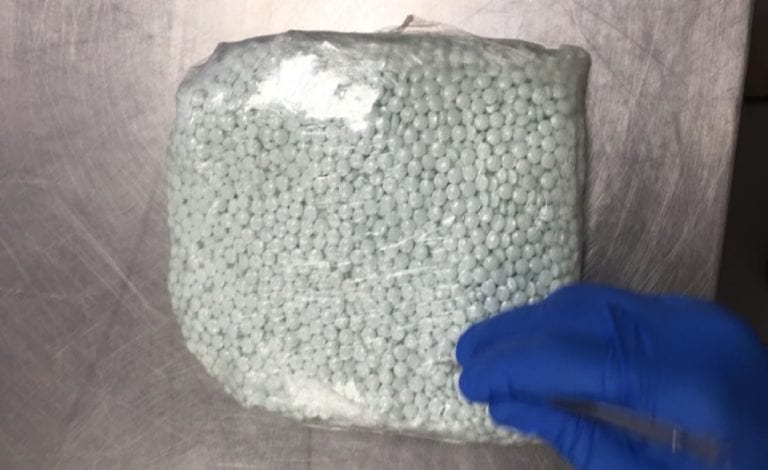 SEDENA decomisa en Baja California casi 6 millones de pesos en pastillas de fentanilo