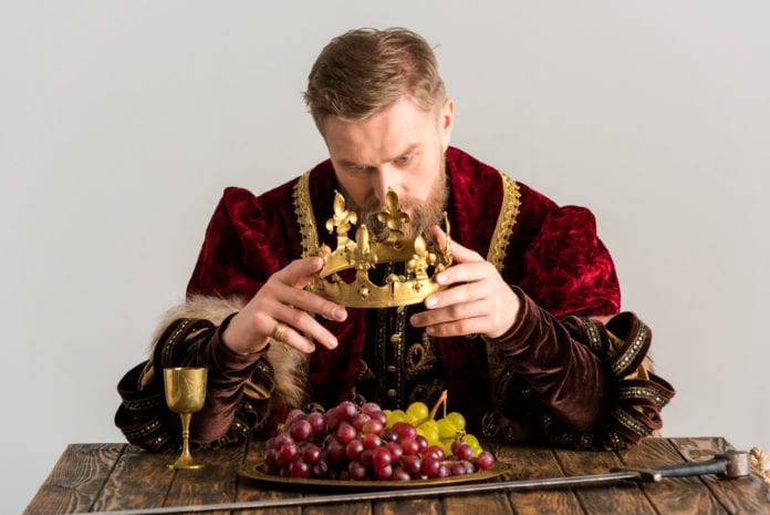 La paranoia de cierto rey que nos benefició a la hora de comer