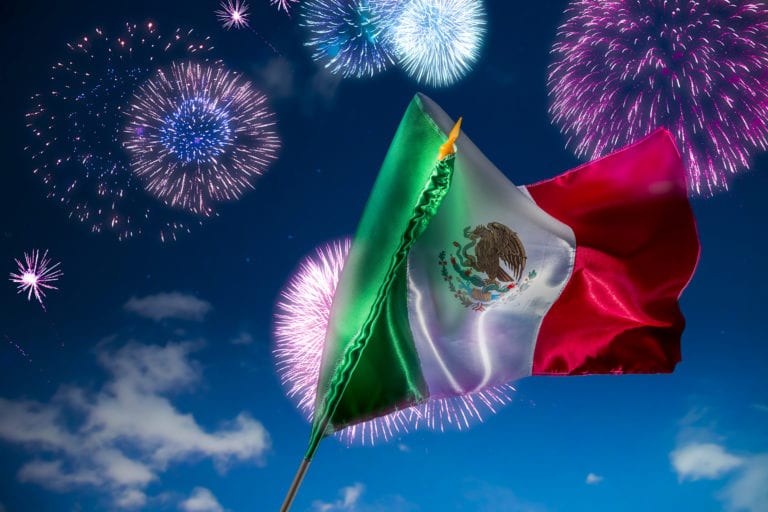 El presidente de México da el Grito de Independencia