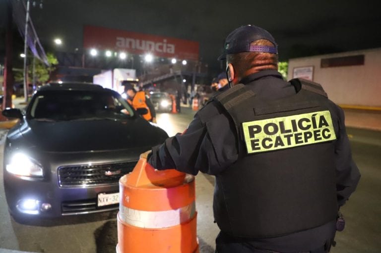 Dan de baja a 35 policías en Ecatepec