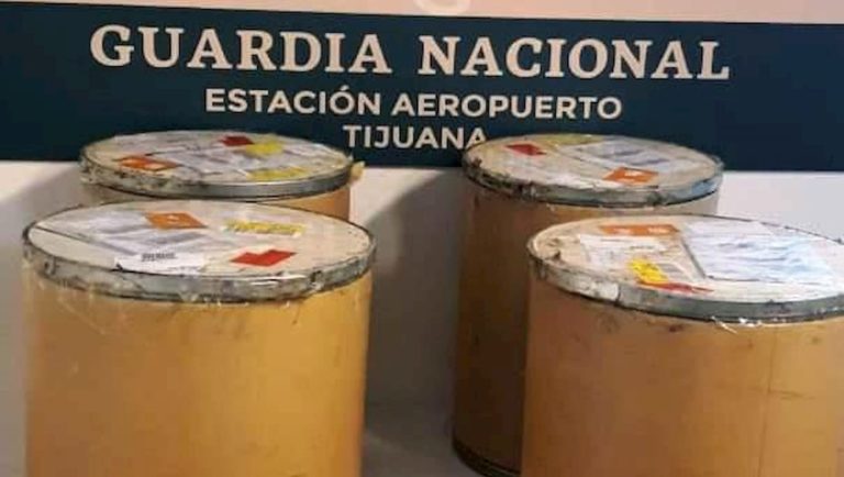 Autoridades decomisaron 111 kg de precursores químicos en el Aeropuerto de Tijuana
