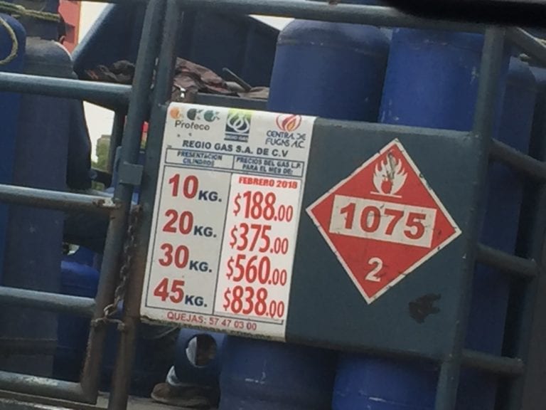 Gasolina y gas LP pegan a la inflación y la ubican en 3.84 por ciento: Inegi