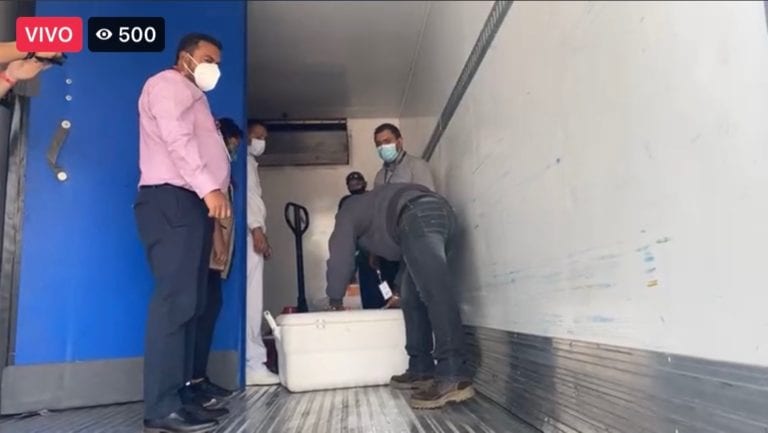 Llegan vacunas a Coacalco