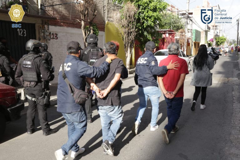 Cateo en Azcapotzalco deja 5 detenidos y diversas dosis de droga aseguradas