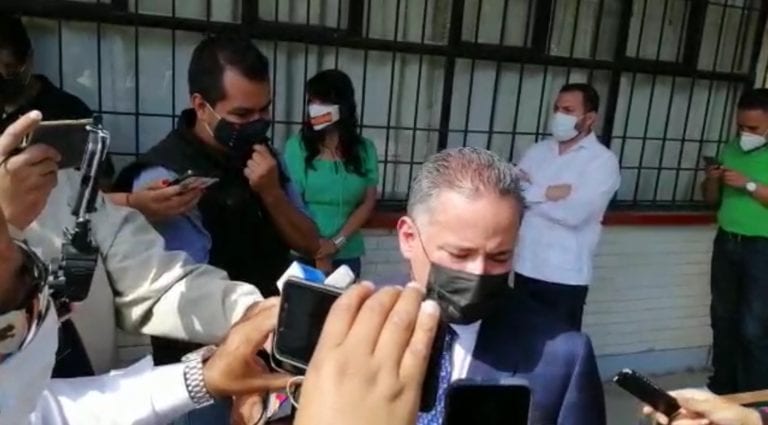 Detienen a ex gobernador Roberto Sandoval: UIF