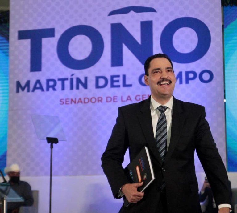 Senador Toño Martín del Campo aventaja encuestas en Aguascalientes