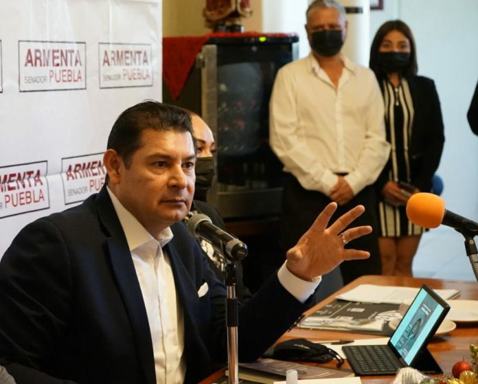 Alejandro Armenta sí va a la encuesta final por Puebla