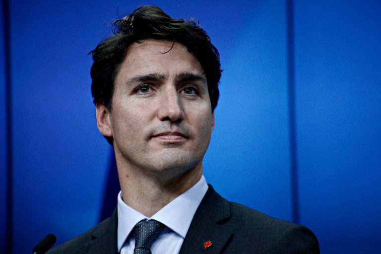 Declara el primer ministro de Canadá “estado de emergencia” por las protestas de camioneros