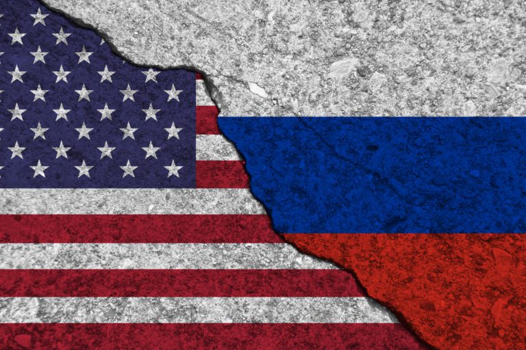 Pide EUA a sus ciudadanos dejar Rusia