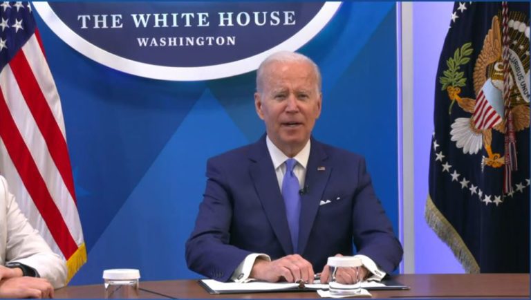 Biden pide donar 33 mmdd en ayuda adicional a Ucrania