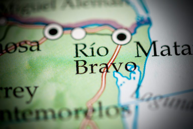 Ordenan a Texas, remover boyas en Río Bravo