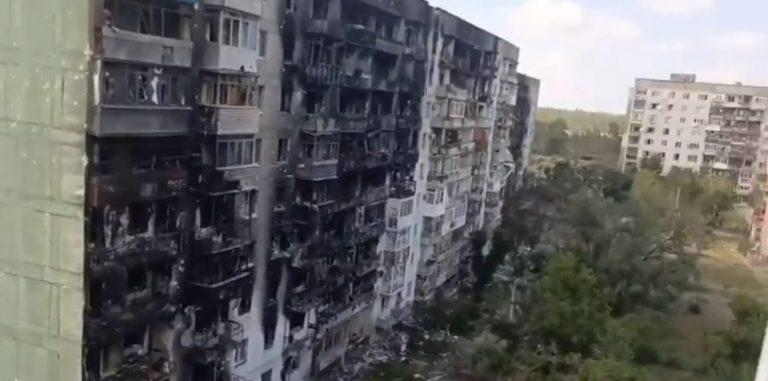 Siguen los combates en Severodonetsk, ciudad ucrania asediada por las fuerzas rusas