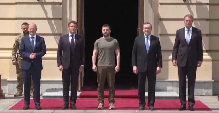 Líderes de Francia, Polonia, Alemania e Italia visitan Ucrania