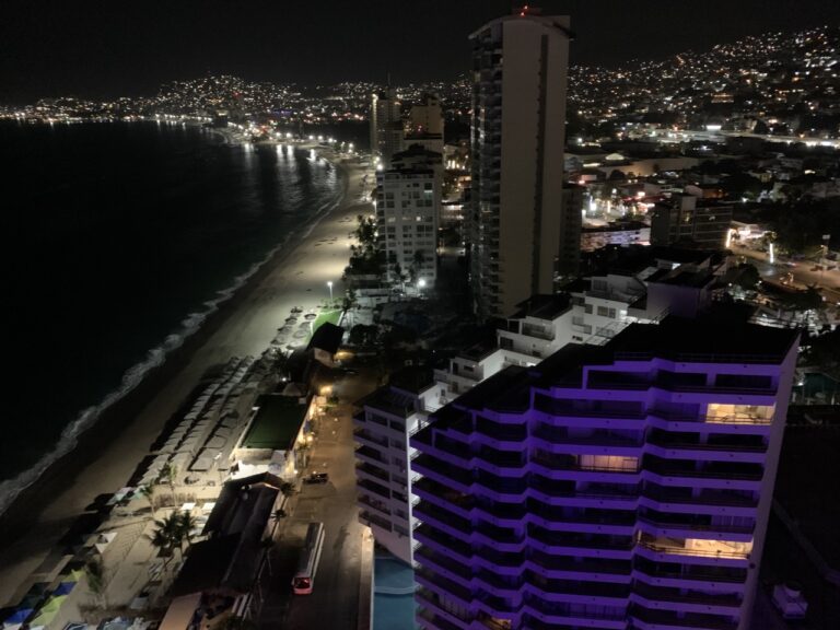 Acapulco está listo para recibir a los visitantes para disfrutar de la temporada de invierno: Sectur