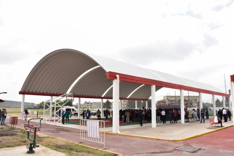 Dignifican al deporte en Tlalnepantla con la entrega de instalaciones rehabilitadas del Deportivo Santa Cecilia
