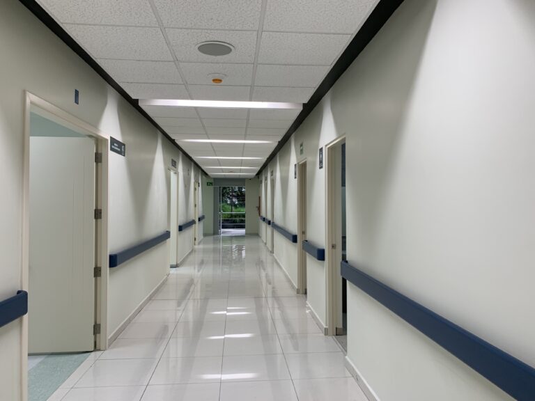 Instalar salas de despedida en hospitales propone legisaldora