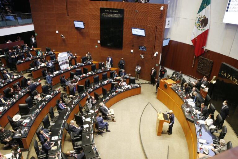 Senado turna a Comisión peticiones para desaparecer poderes en Guerrero y Guanajuato