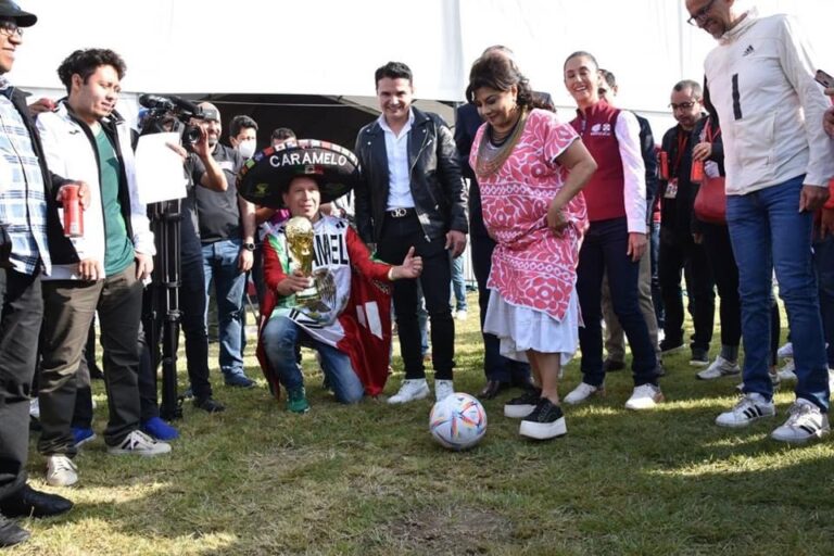 Iztapalapa recibe la Copa de Futbol en una de sus Utopías