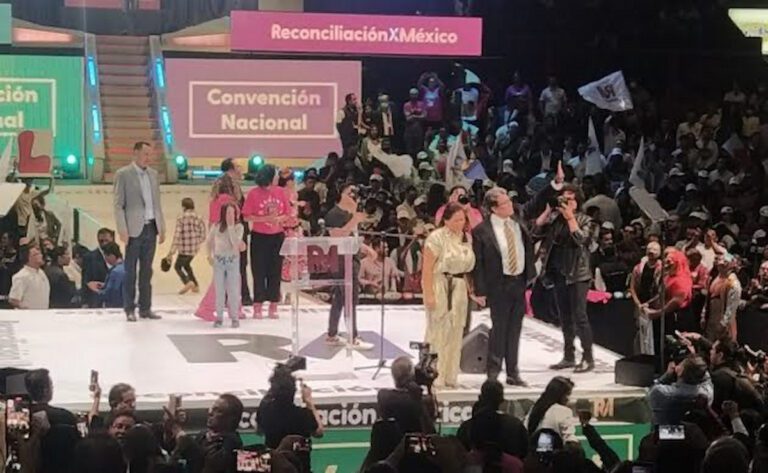 Ricardo Monreal llena la Arena CDMX para presentar su plan de Reconciliación por México
