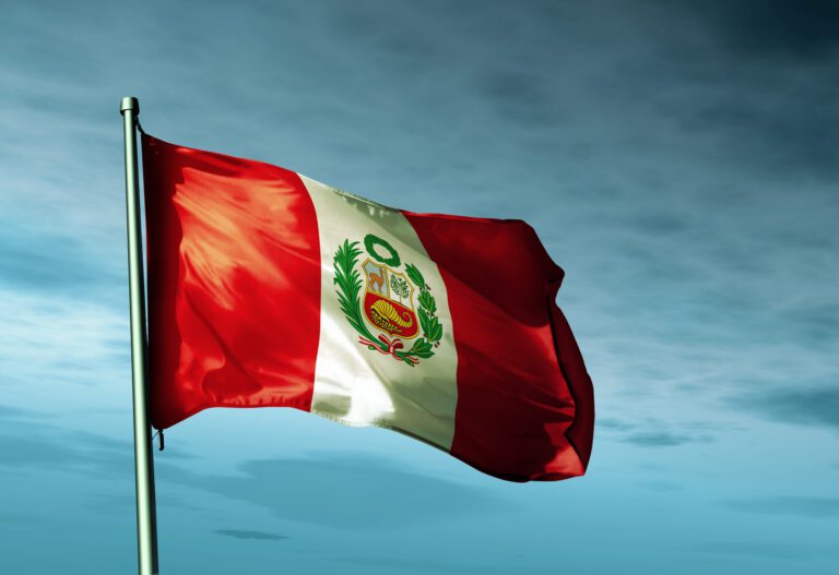 Con mensajes de voz amenazan de muerte al Embajador de Perú en México, acusa el gobierno peruano