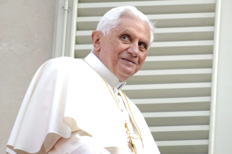 Se agrava la salud del papa emérito Benedicto XVI