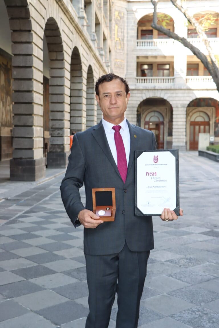 Recibe Jesús Padilla Zenteno presidente de CISA presea “Lázaro Cárdenas”