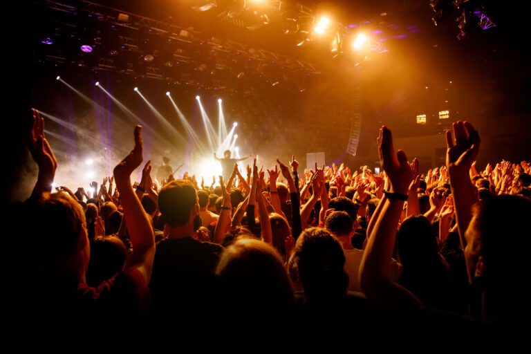 Avanza reforma en contra de la sobreventa de boletos para conciertos y otros espectáculos