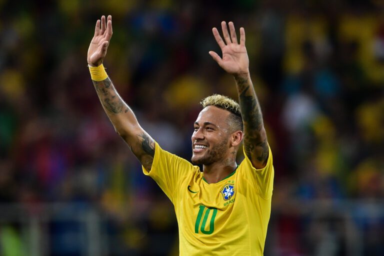 Neymar debuta en Arabia; el Al Hilal, golea y lidera.