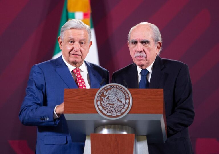 Presidente y Pablo Gómez