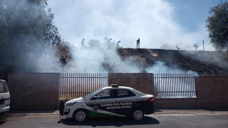 Atienden en Tecamac incendio de taller mecánico sin que se registraran lesionados