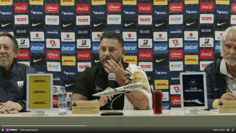Antonio Mohamed firma como técnico de Pumas y promete buscar títulos