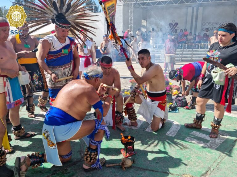 Se presentó un grupo de danza prehispánica en el Reclusorio Oriente